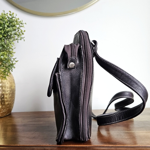 Le Donne Genuine Leather Collection Structured Organizer Shoulder Crossbody Bag - Picture 10 of 16